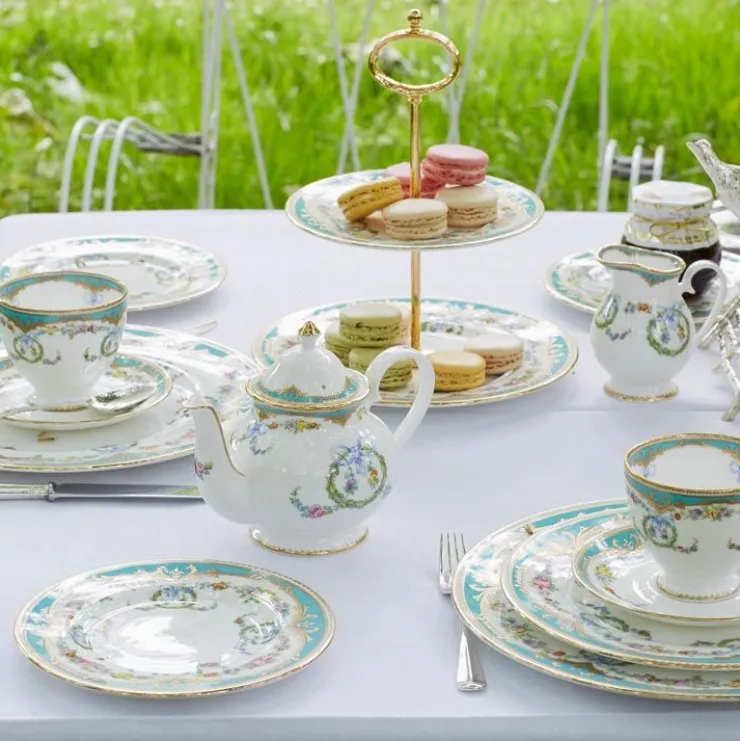 Great Exhibition 2 Tier Cake Stand*Royal Collection Shop Outlet