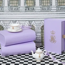 Queen Mary'S Dolls' House Miniature Set*Royal Collection Shop Clearance